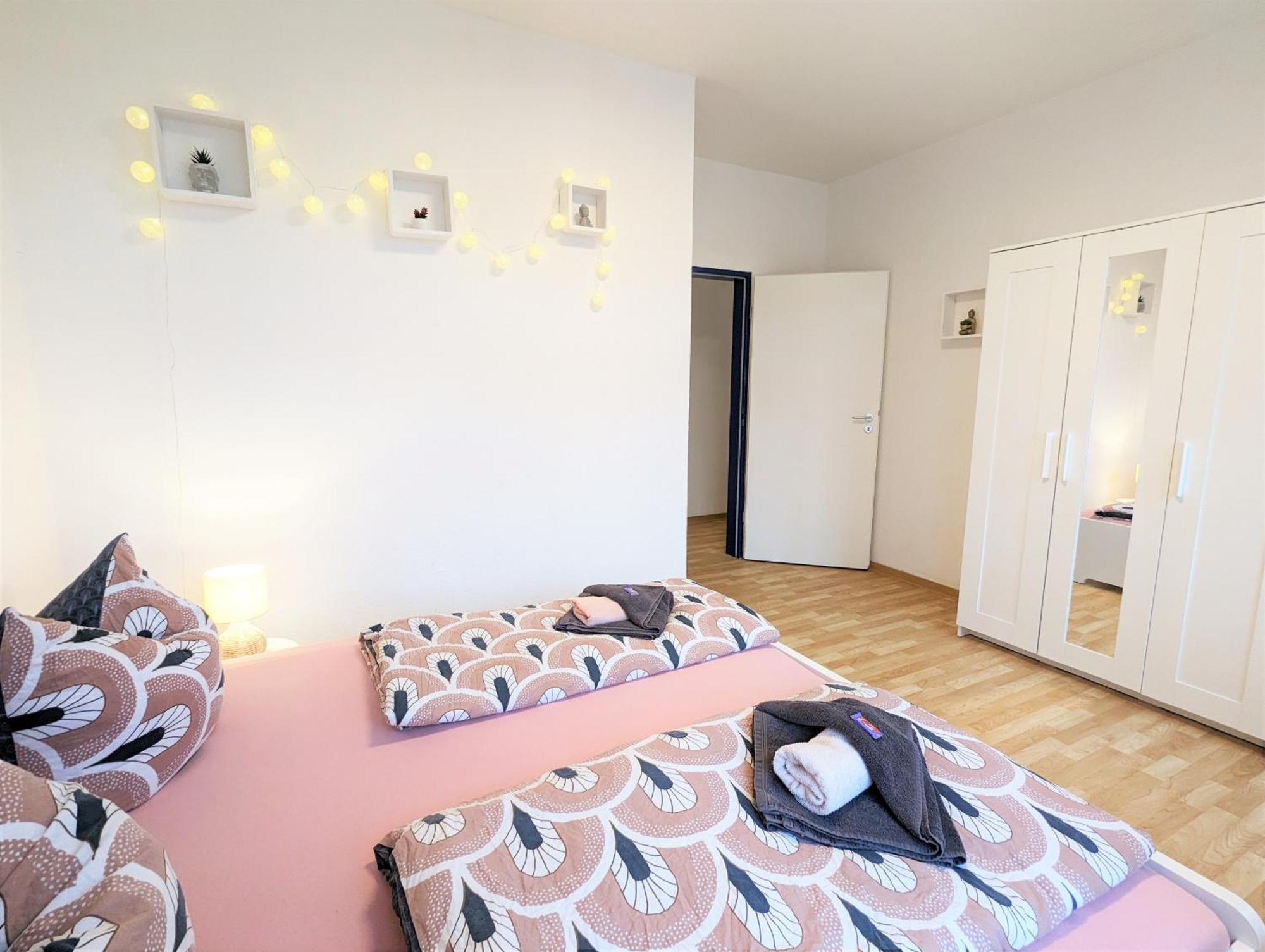 Hw3 - Urlaubsmagie - Helle, Grosse Wohnung Mit Pool زبنيتس المظهر الخارجي الصورة